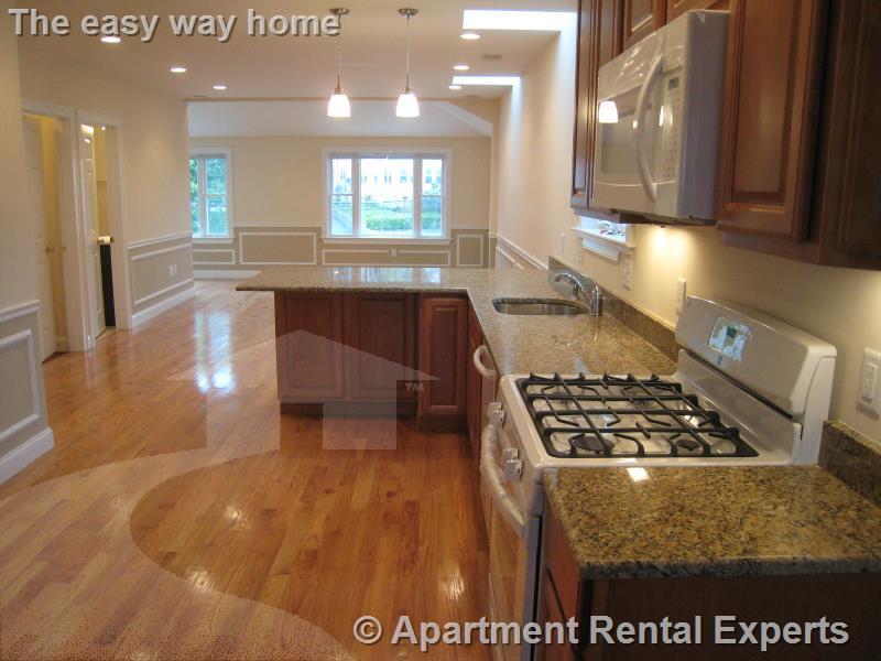 614 Main St, Magoun Square