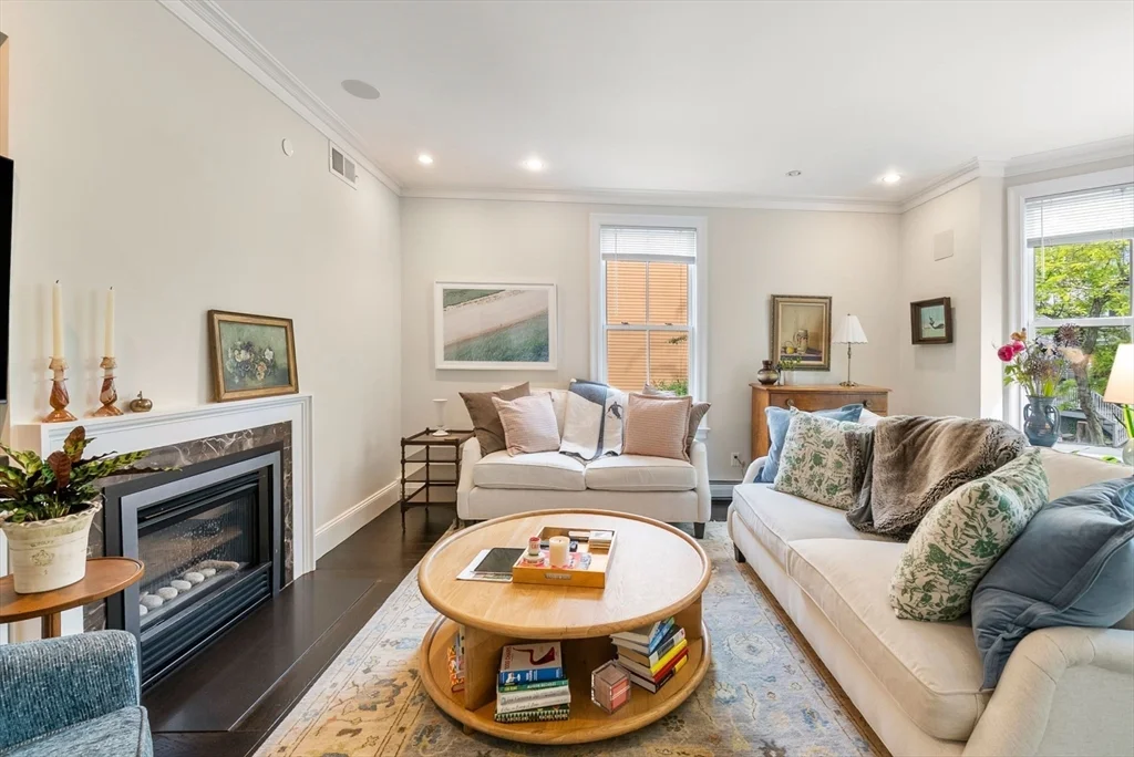 619 Franklin, Riverside