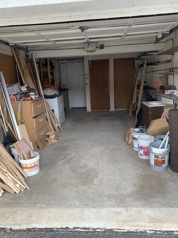 7 Heritage Way, Burlington