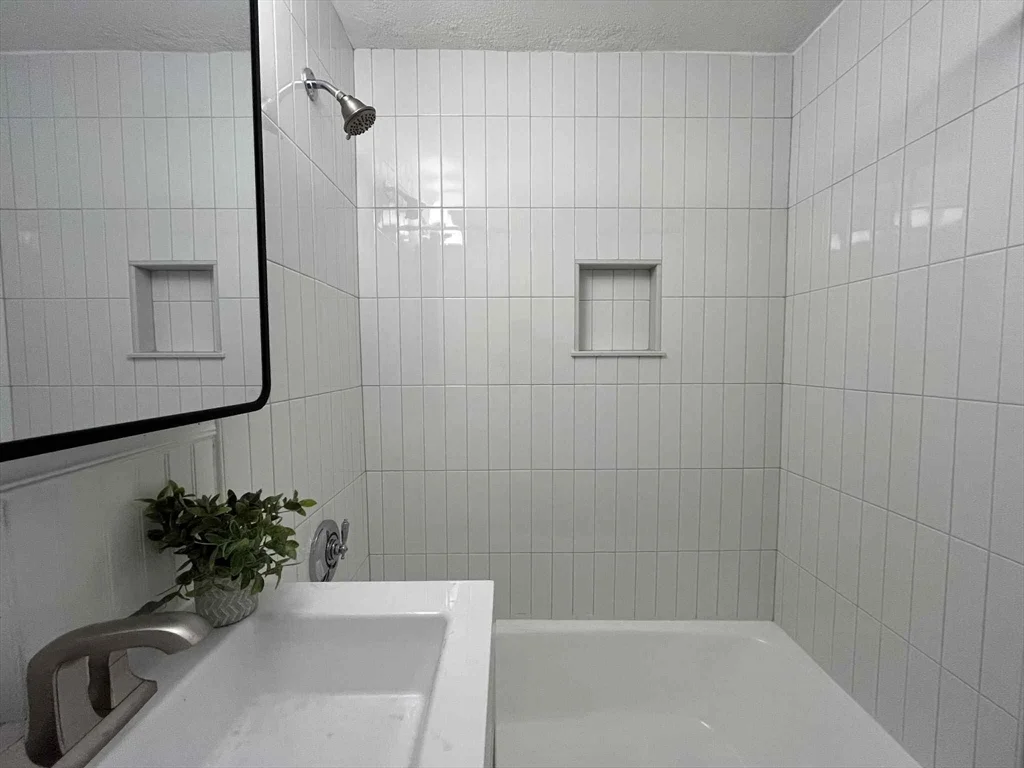 11 Cazenove St, South End