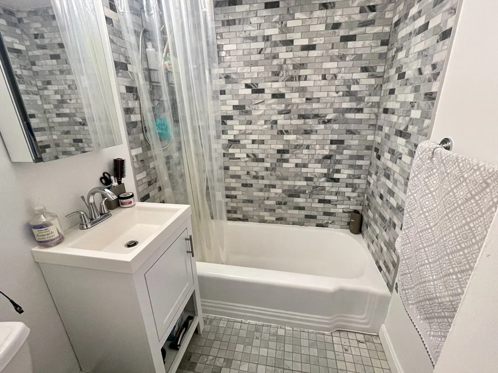 50 Green St, Coolidge Corner