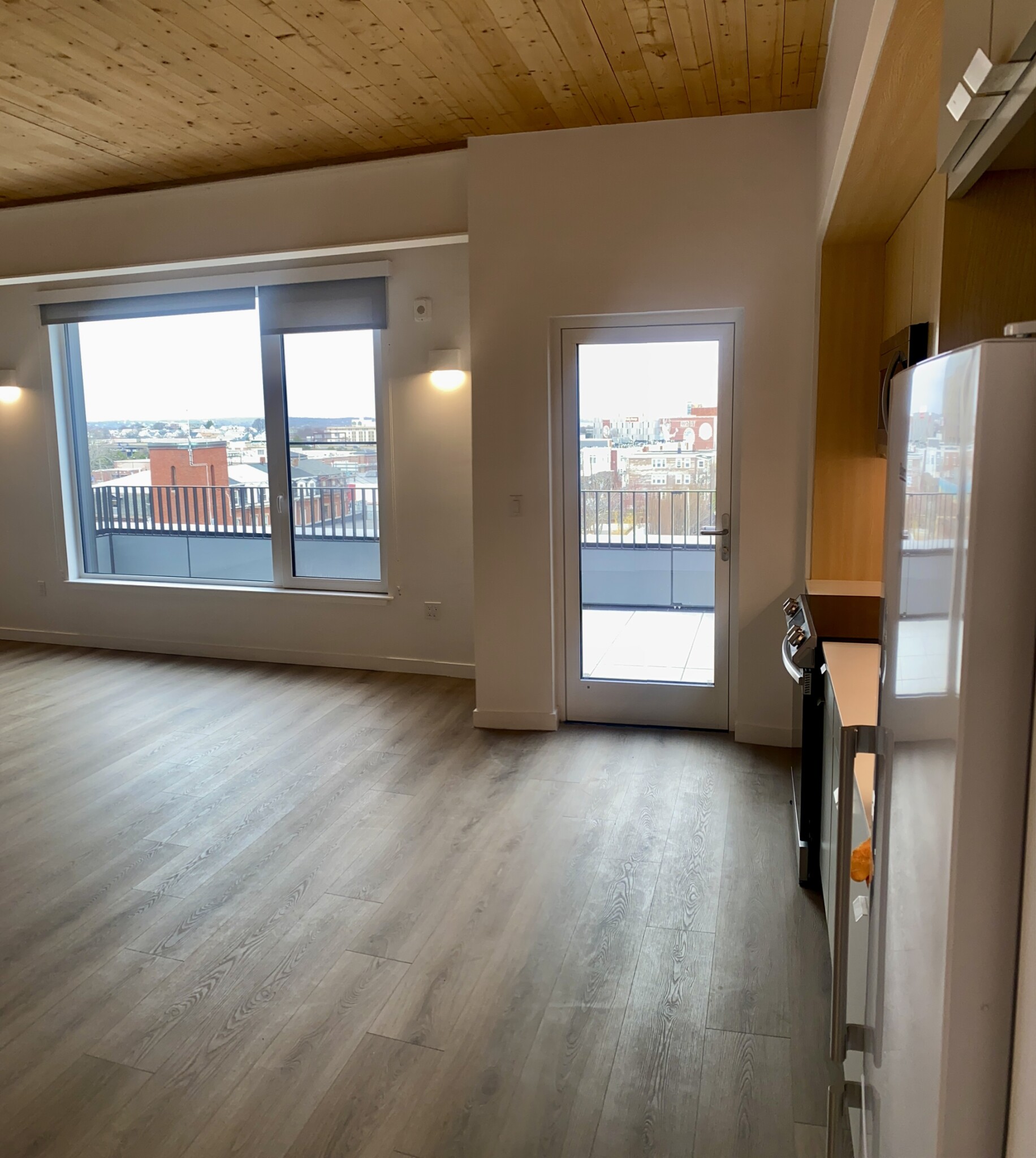 154 Broadway, East Somerville