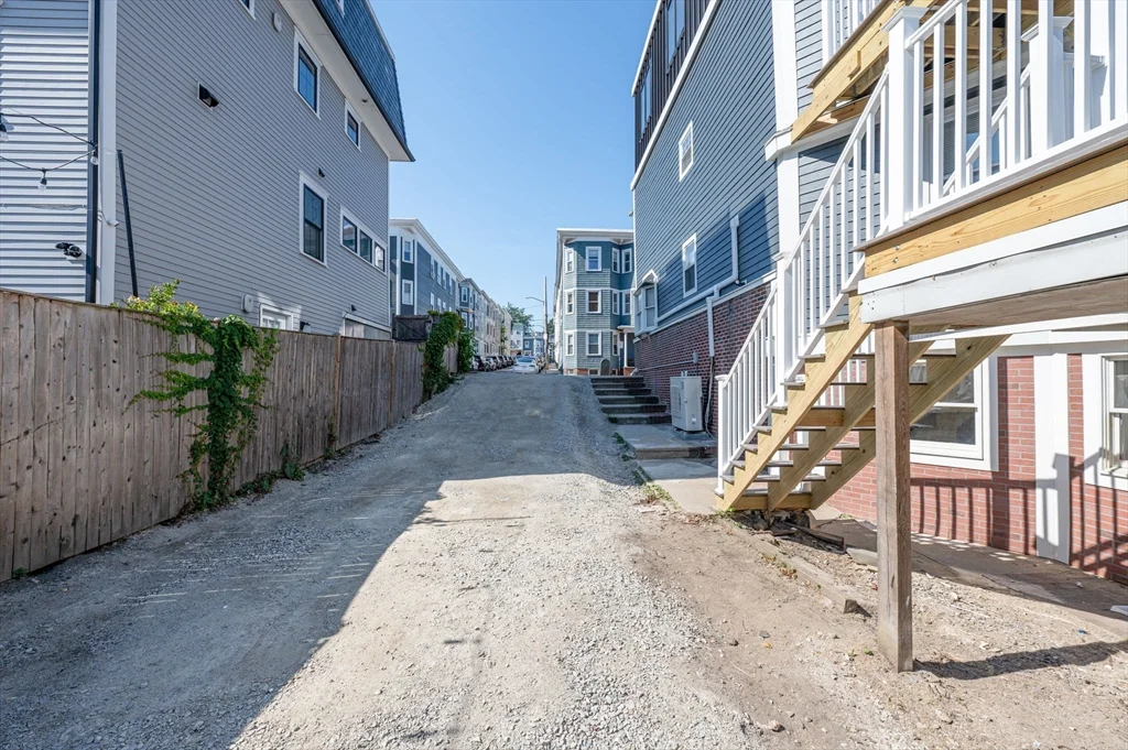 465 East Eight, South Boston
