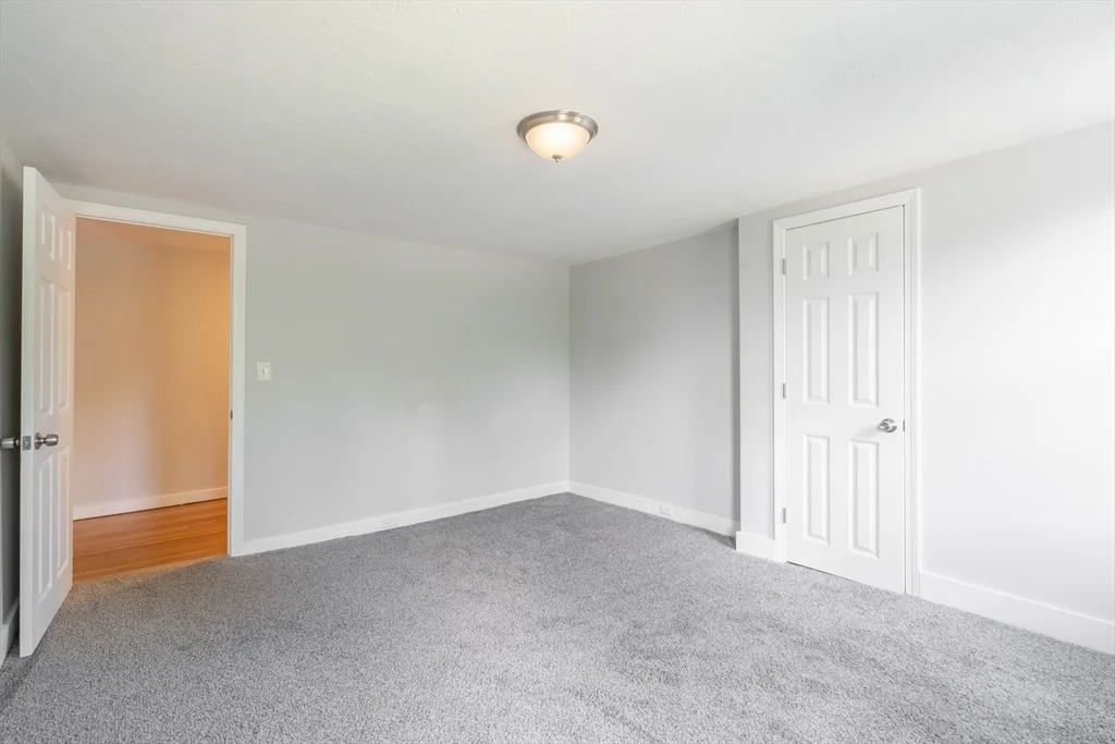 85 E Main, West Brookfield