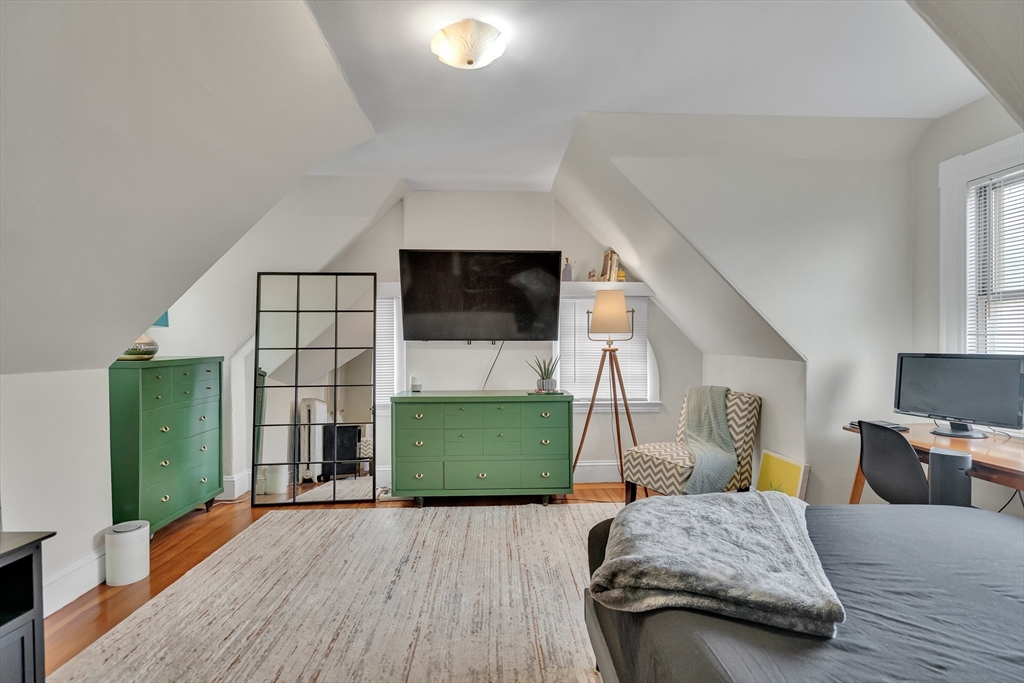 53 Gardner St, Allston