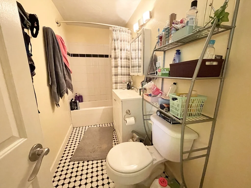 1578 Tremont St, Mission Hill