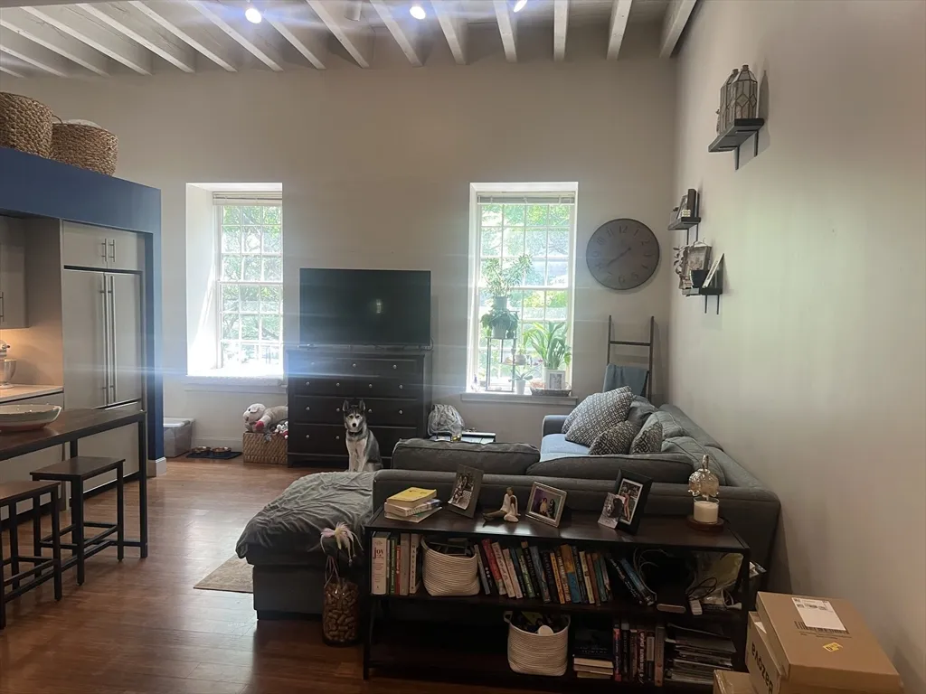 33 3rd Ave, Charlestown