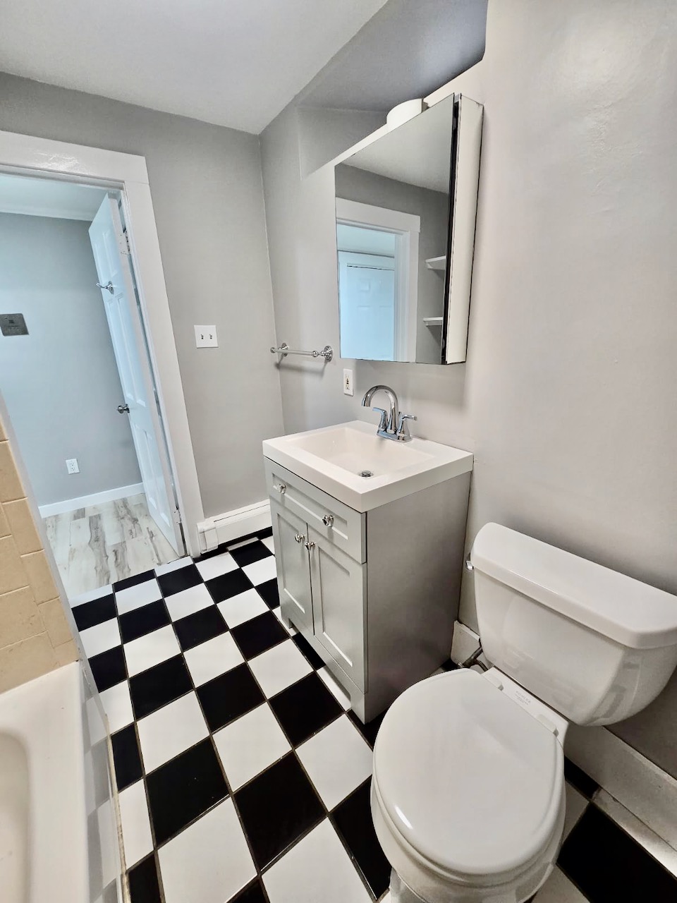 61 Gates St, South Boston