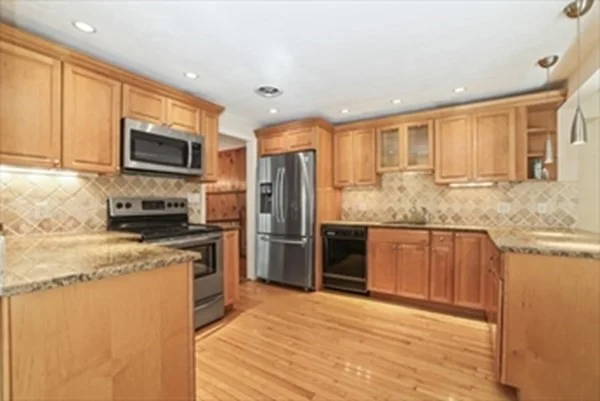 11A Centre Ln, West Roxbury