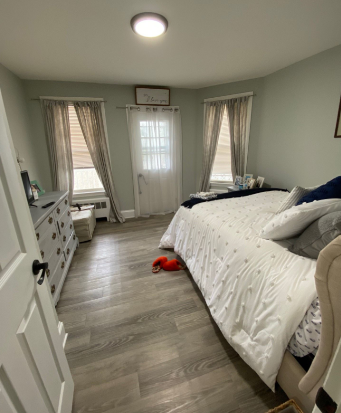 90 Winthrop Shore Dr, Winthrop