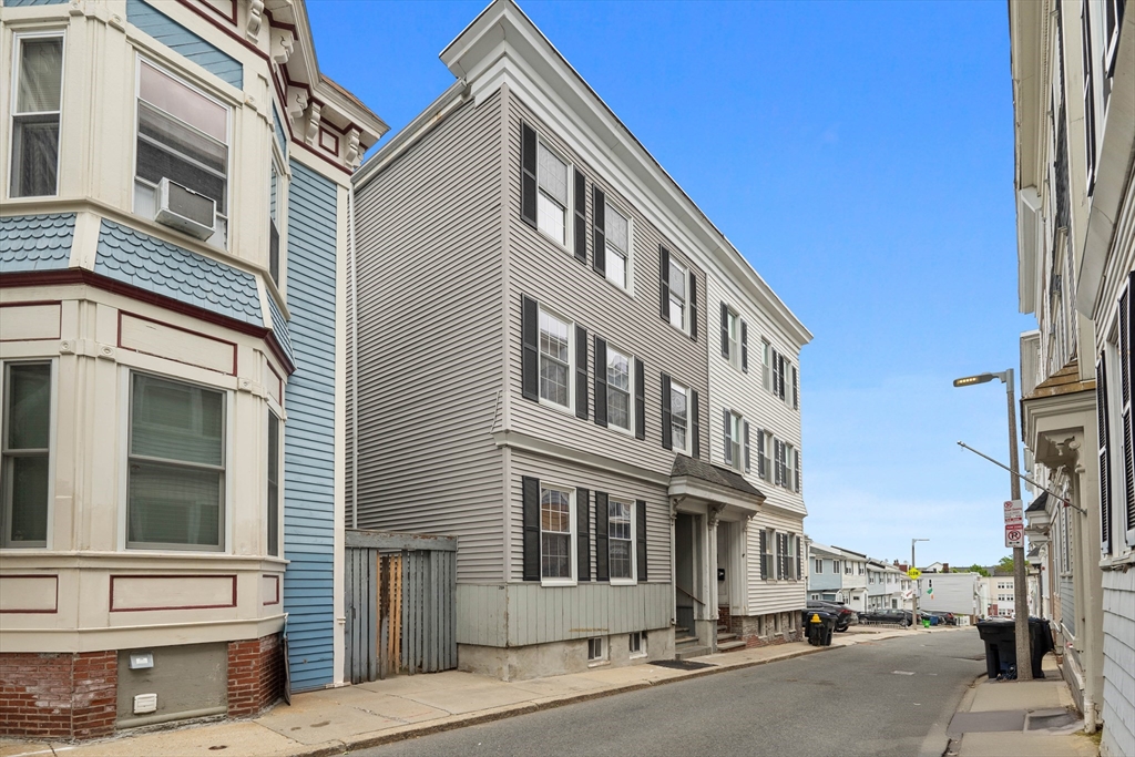 28A Story St, South Boston