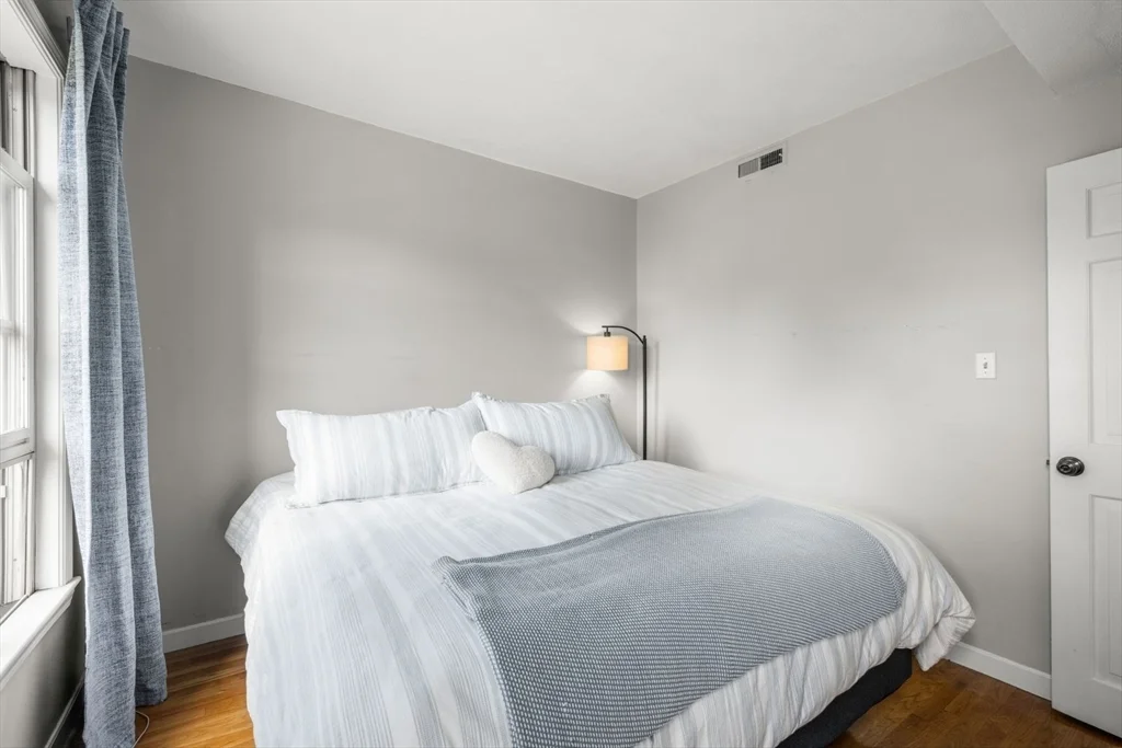 277 Shawmut Ave, South End