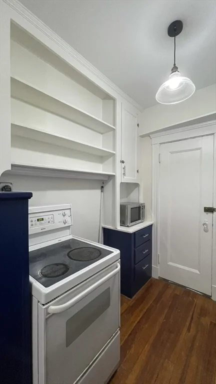 6 Washington Ave, Neighborhood Nine