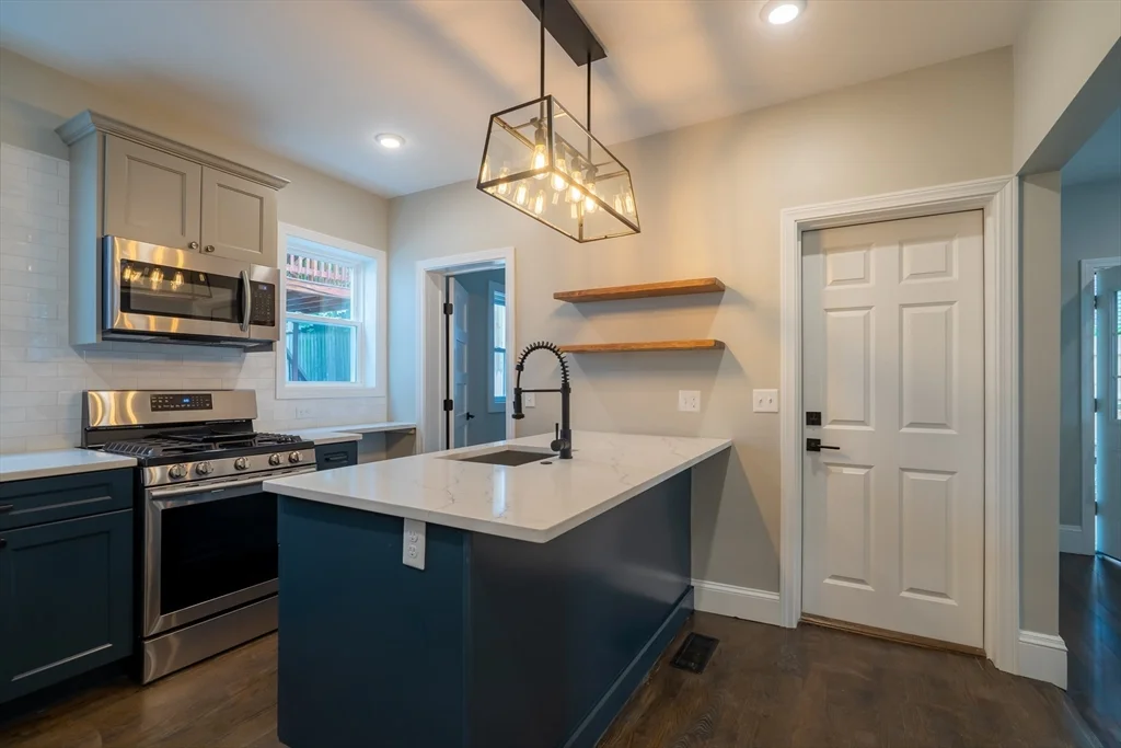 101 Draper St, Dorchester