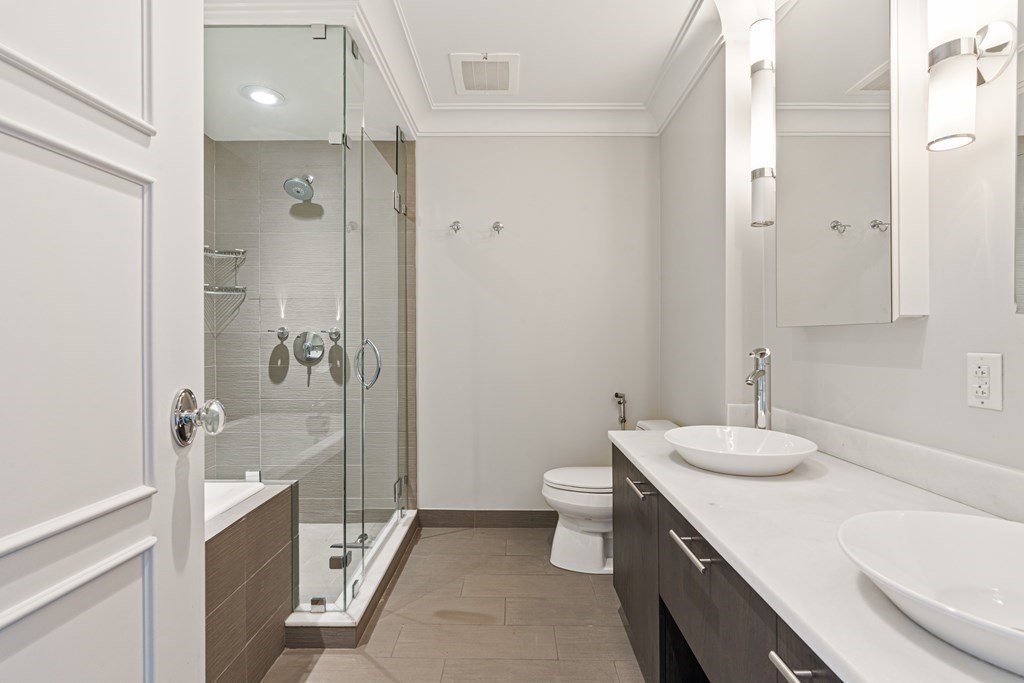 110 Stuart St, Downtown