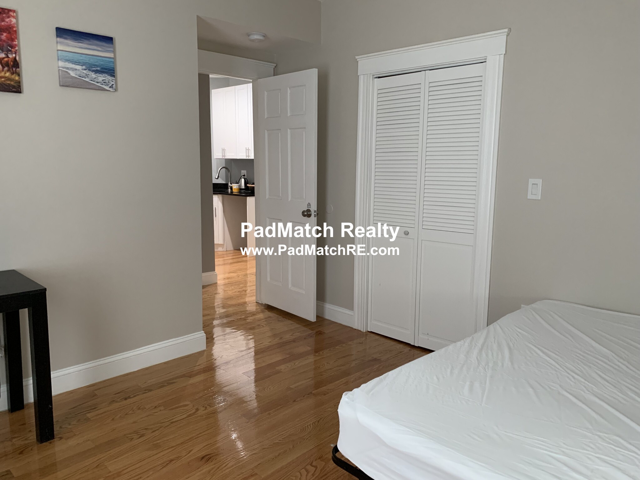 146 Hillside St, Mission Hill