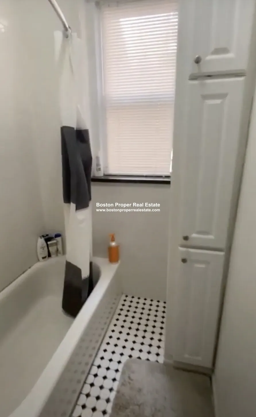 26 Hemenway St, Fenway