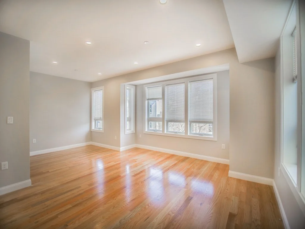 194 Havre St, East Boston