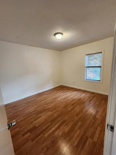 74 Fulton St, Fall River