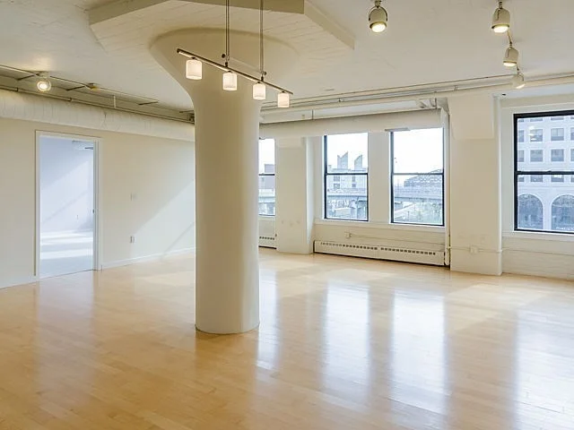 210 South St, Leather District