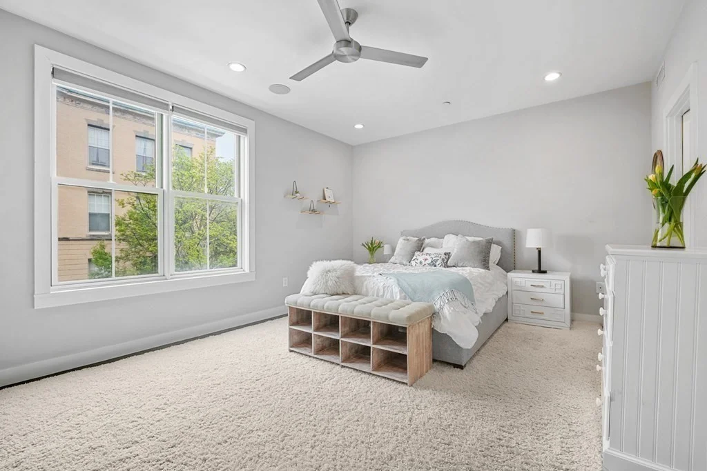 309 E St, South Boston