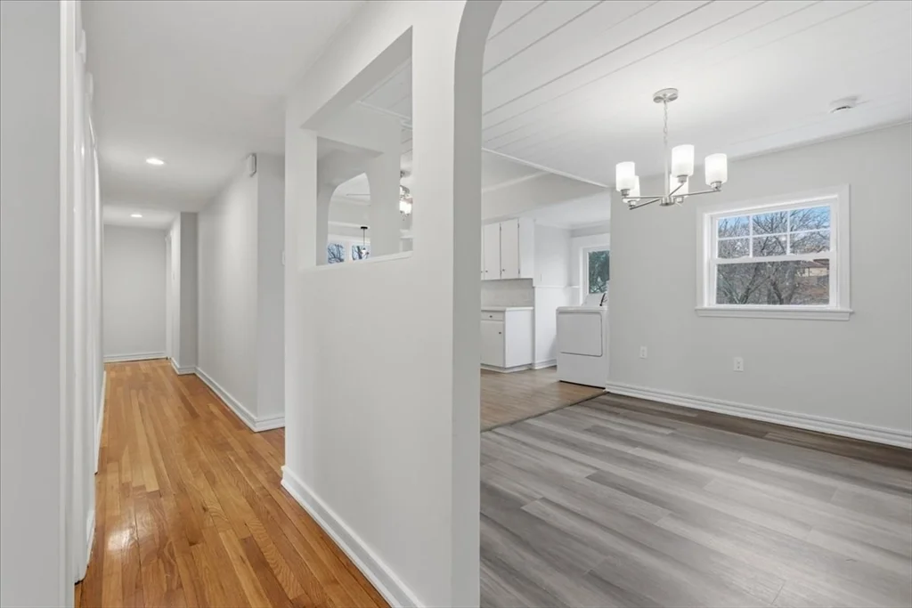 715 Truman Pkwa, Hyde Park