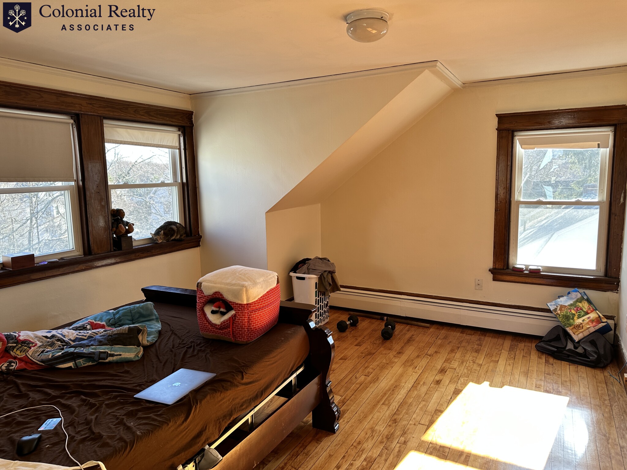 37 Walker Rd, Newtonville