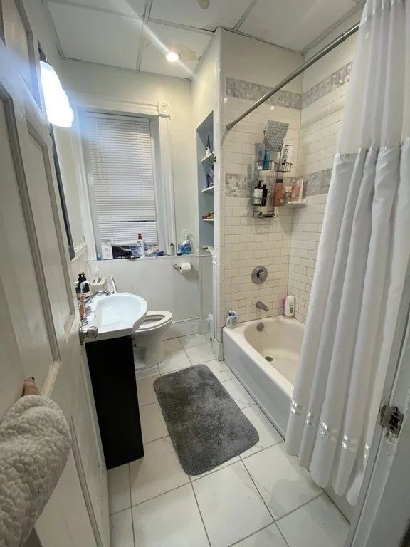 111 H St, South Boston
