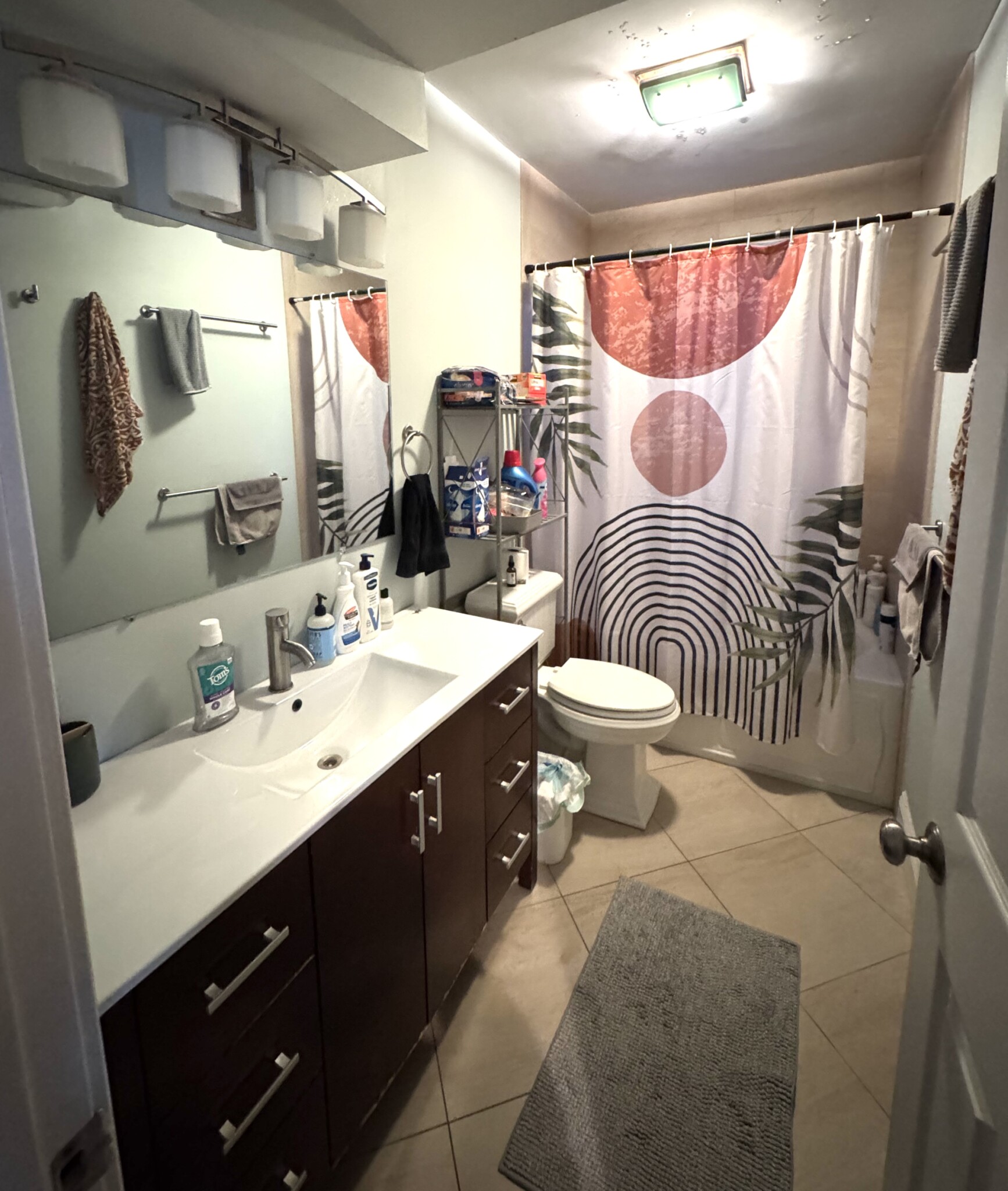 180 Hillside St, Mission Hill