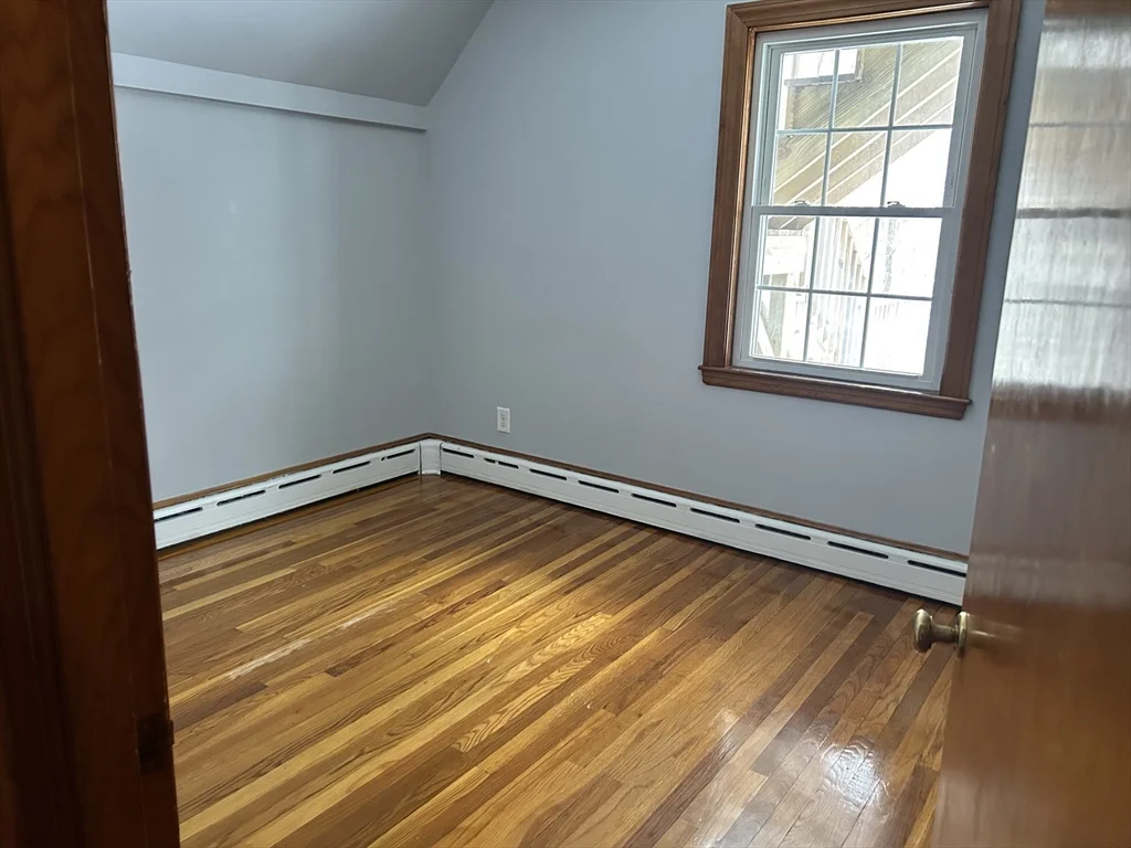 43 Depot St, Milford