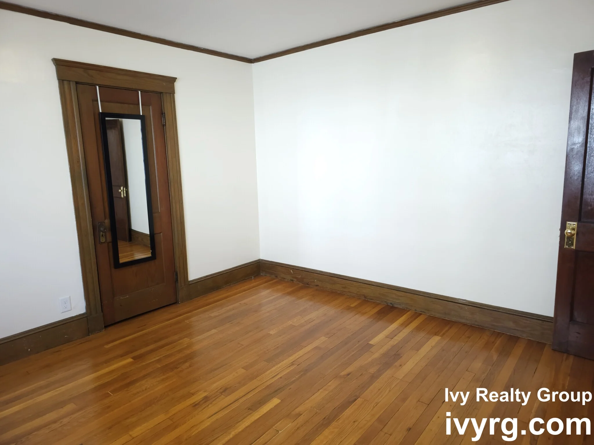 28 Rawson Rd, Arlington