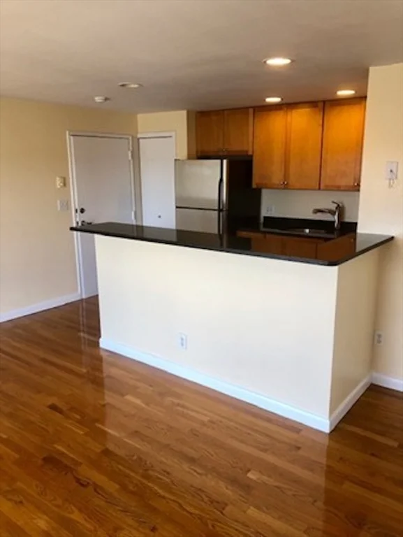 70 Park St, Ward Two