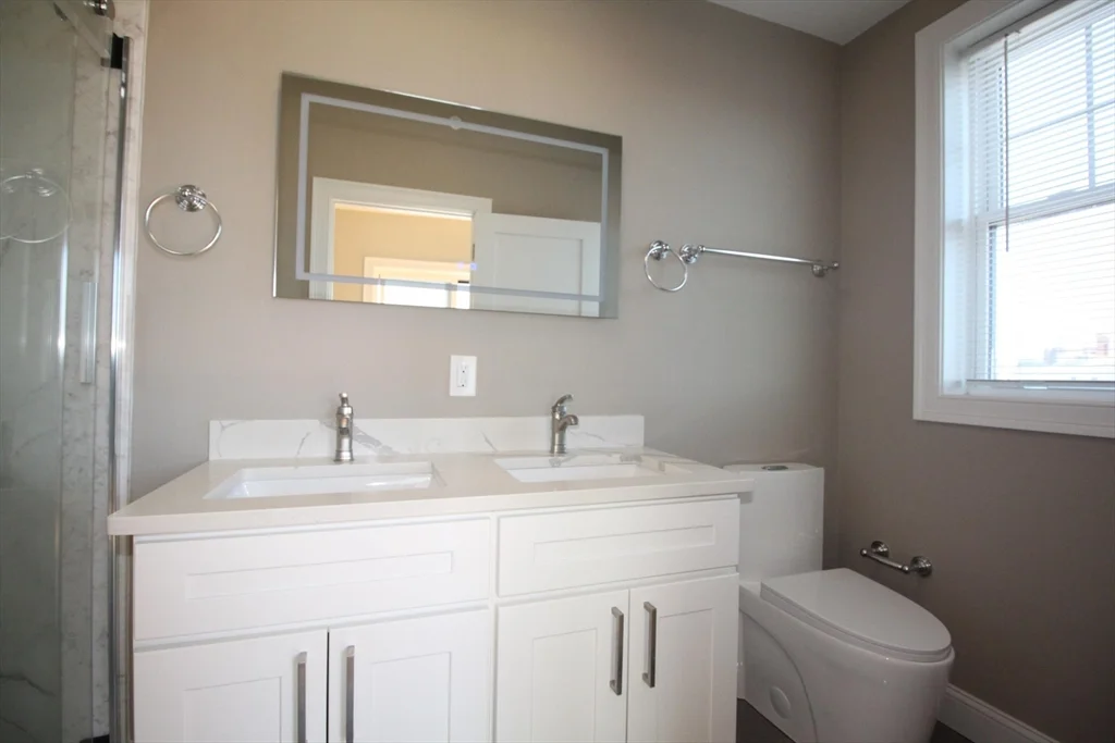 116 Main St, Everett