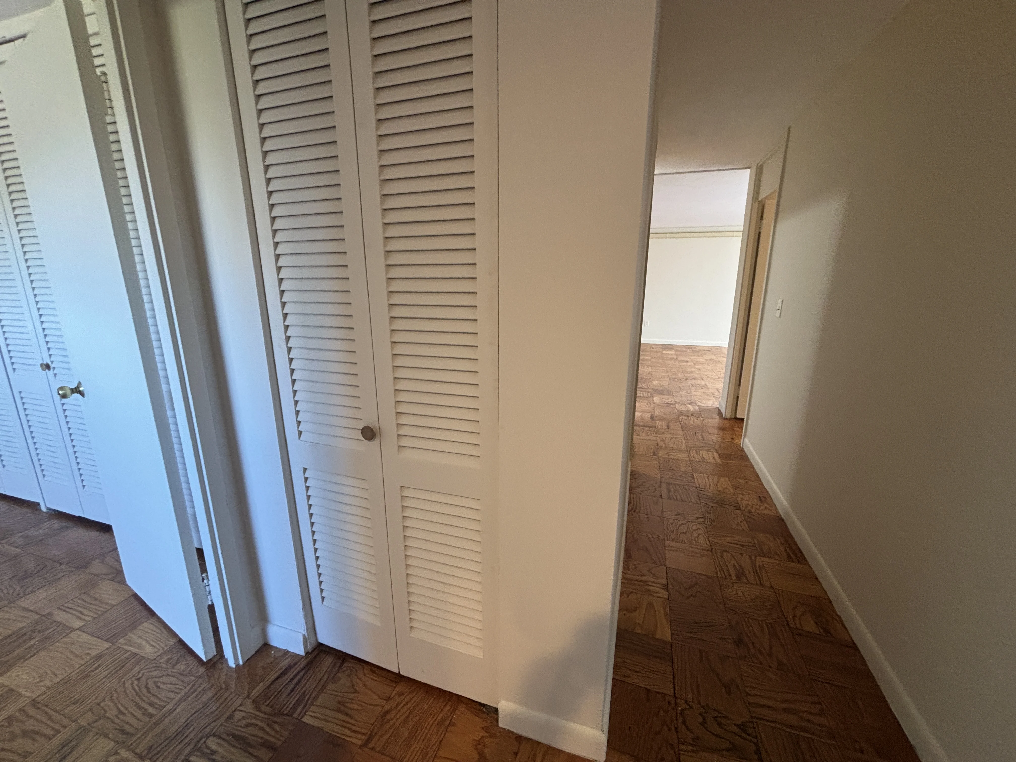 101 Monmouth St, Longwood