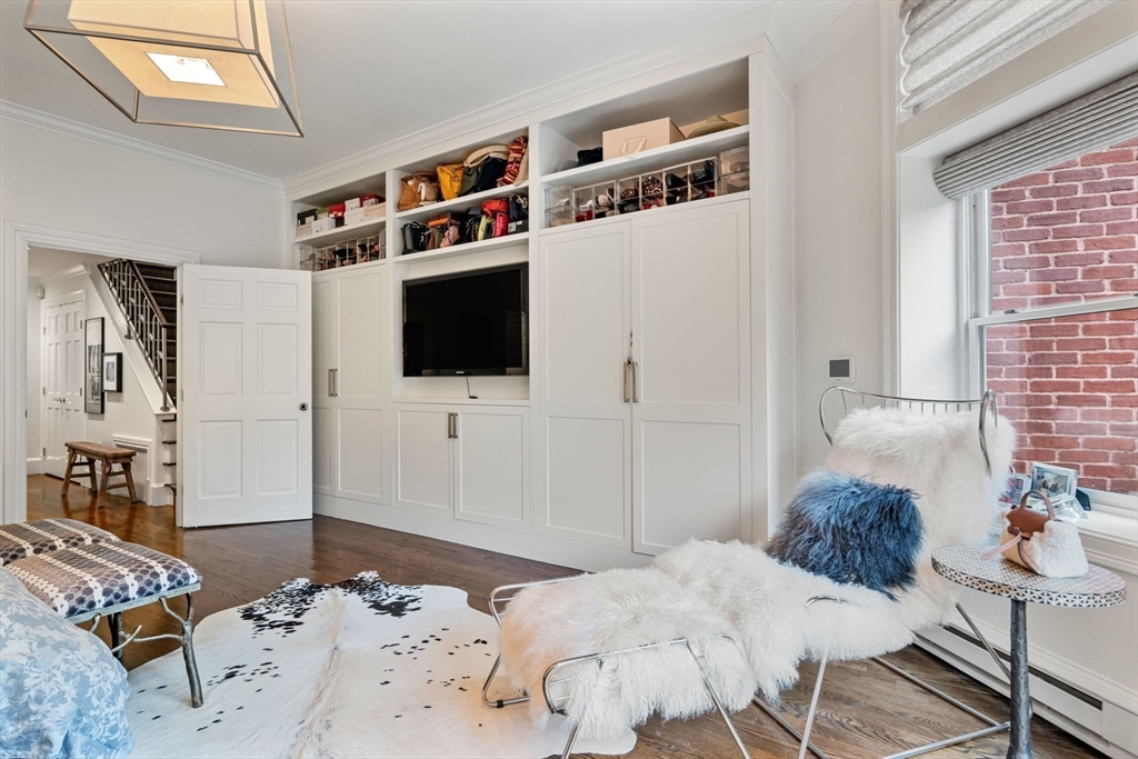 408 Beacon St, Back Bay