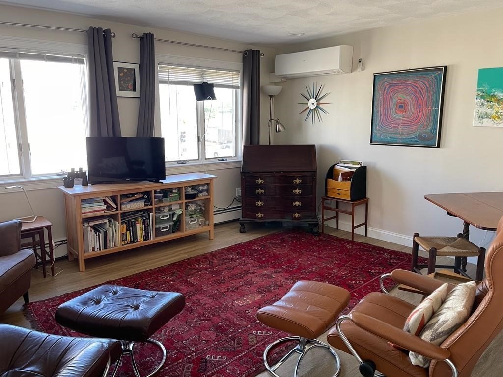 44 Humphrey St, Swampscott