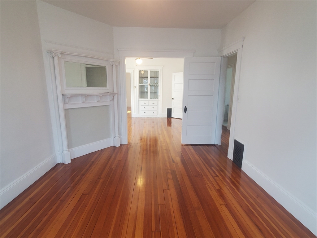 26 Buttonwood St, Dorchester