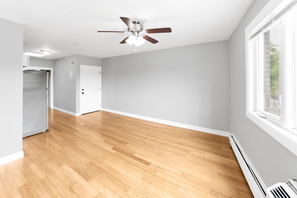 39 Willow St, West Roxbury