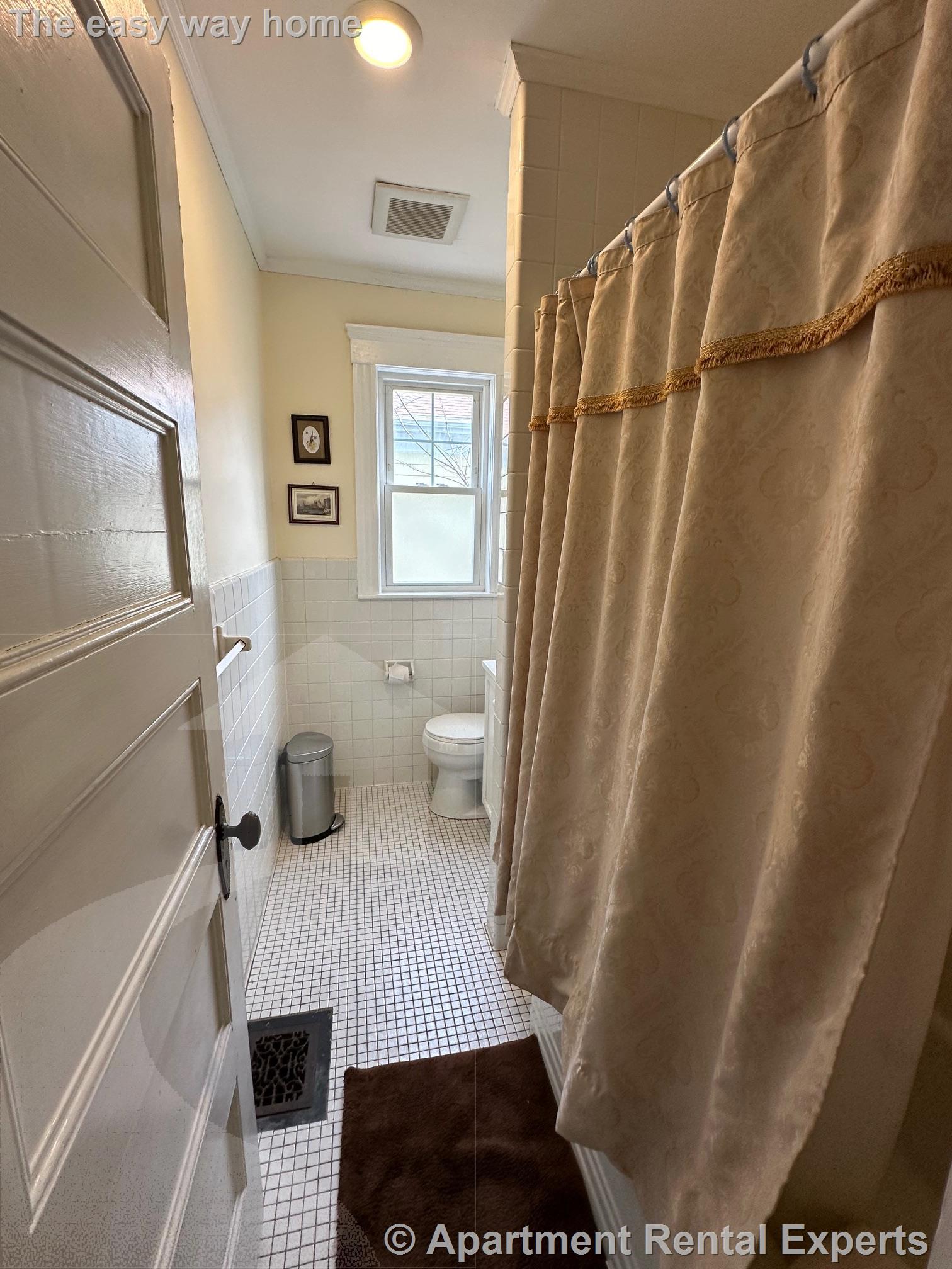 32 Walnut St, Arlington Heights