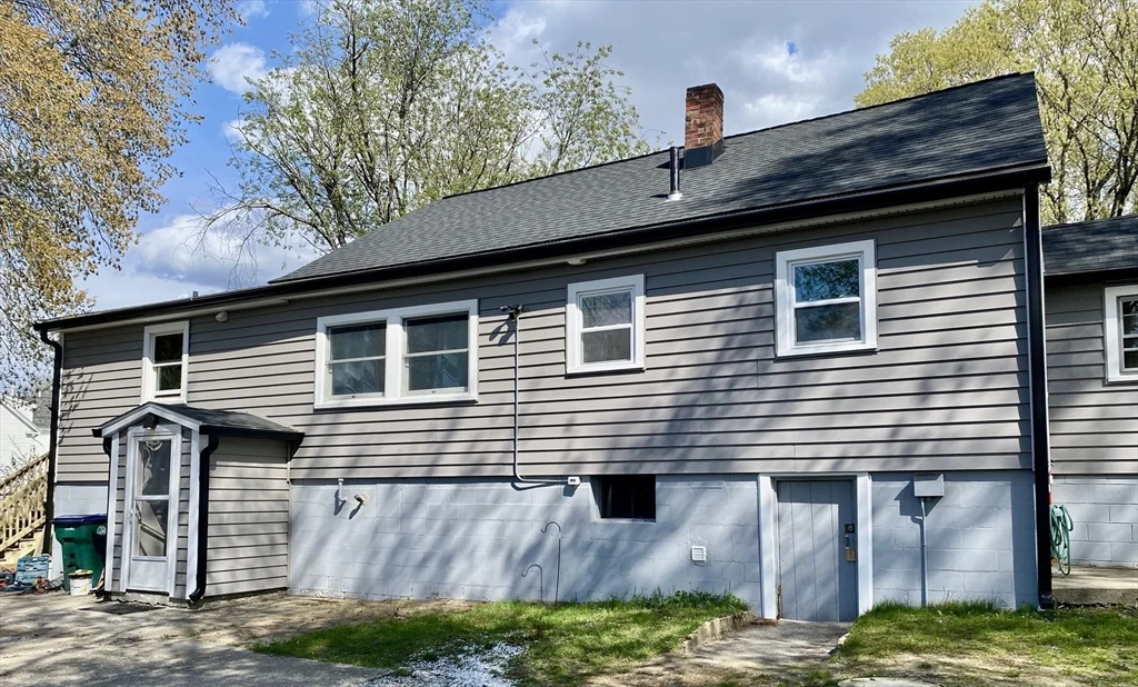 35 Denton St, Lowell