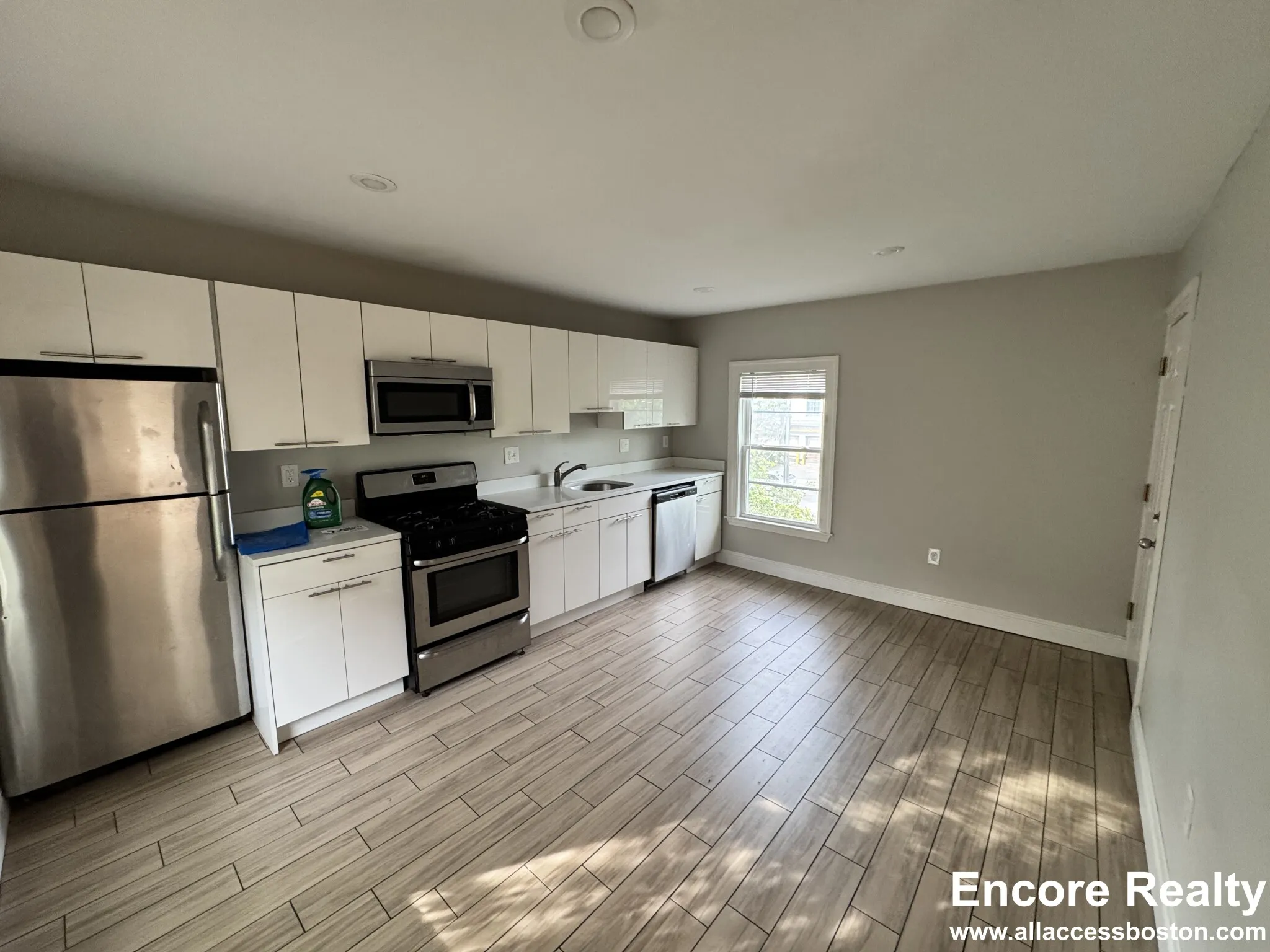 13 Pleasant St, Central Square