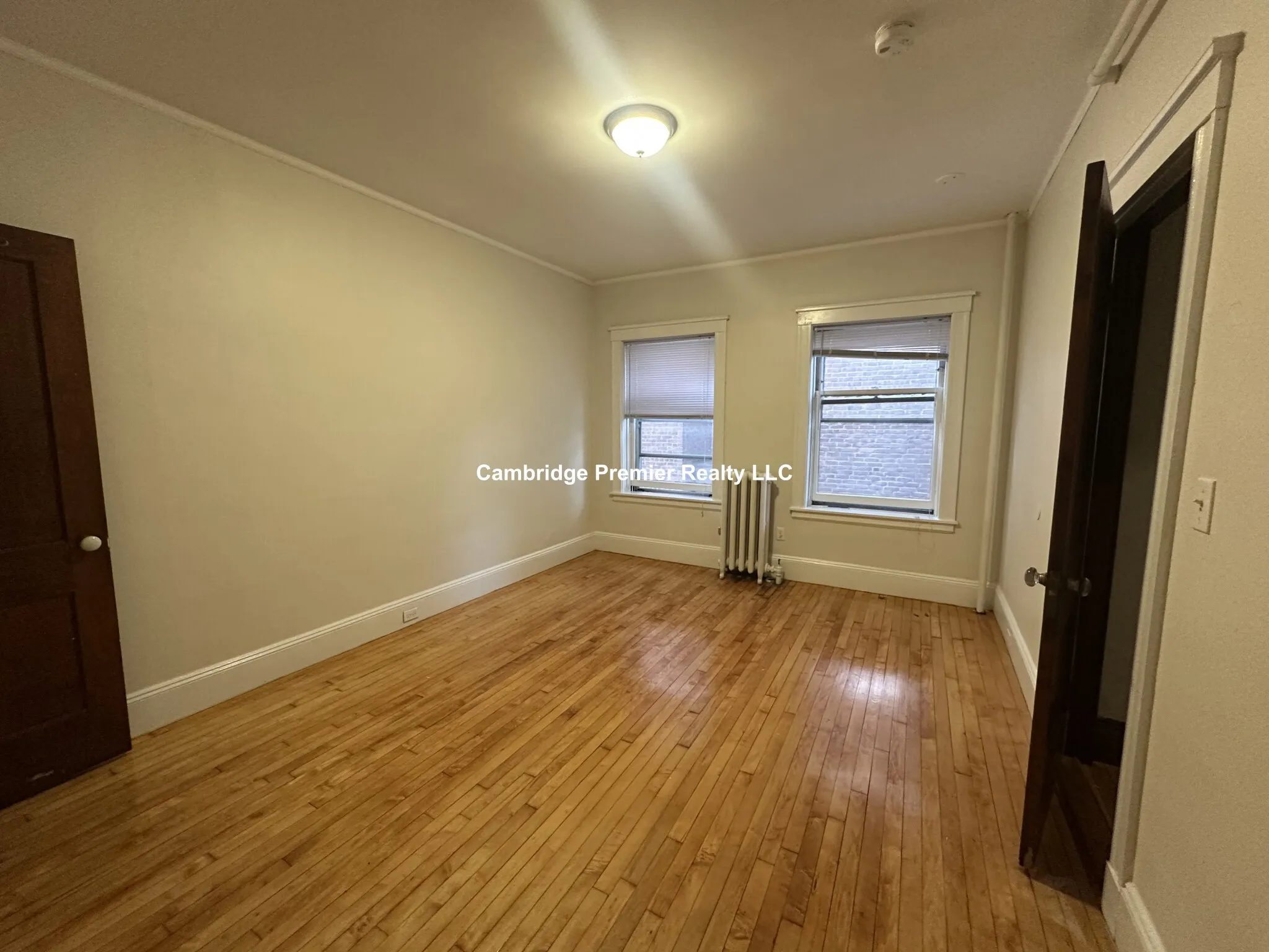 5 Linnaean St, Neighborhood Nine