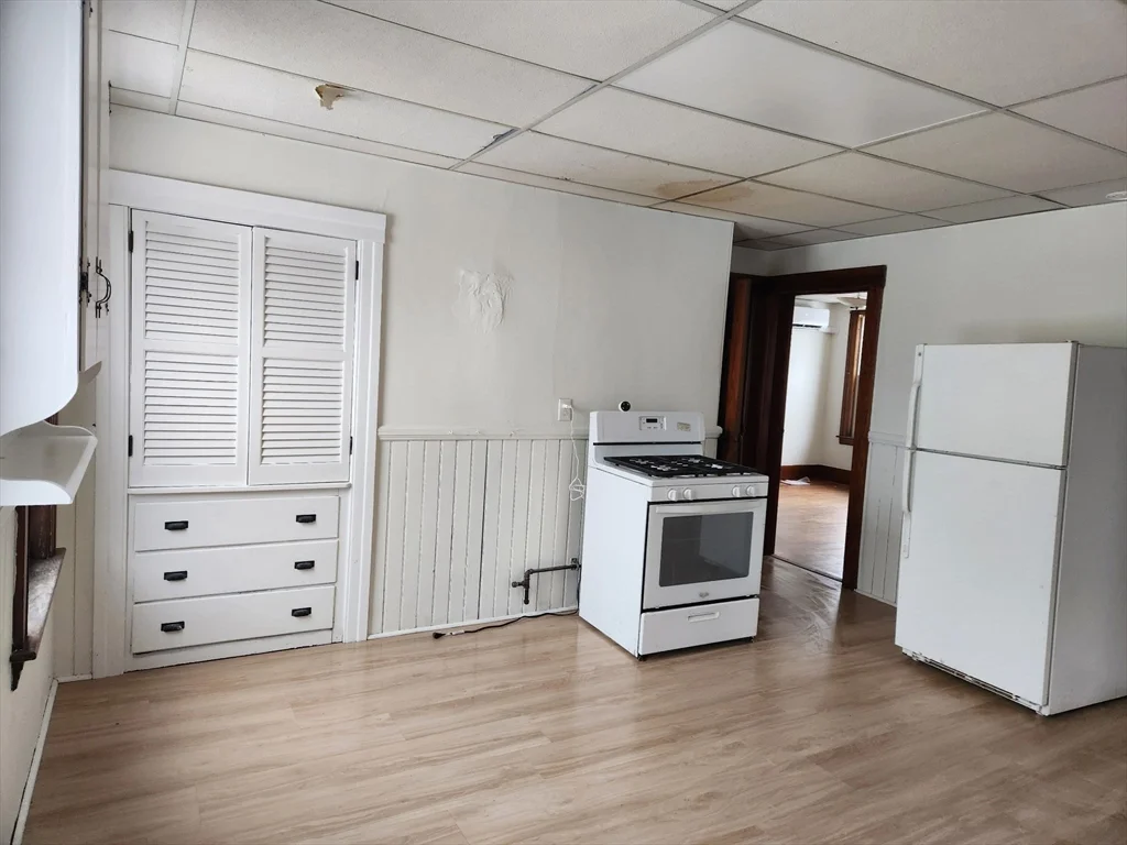 34 King Philip Rd, Worcester