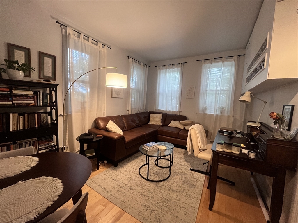 1662 Commonwealth Ave, Brighton