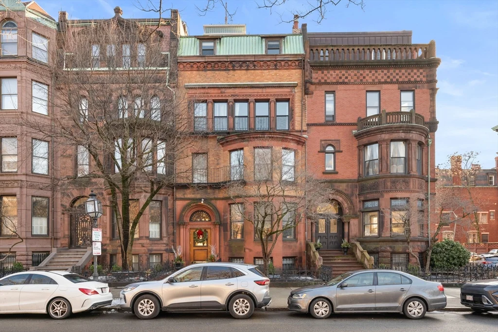 280 Commonwealth Ave, Back Bay