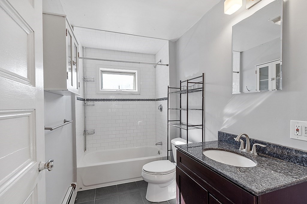 733 Hale St, Beverly Farms