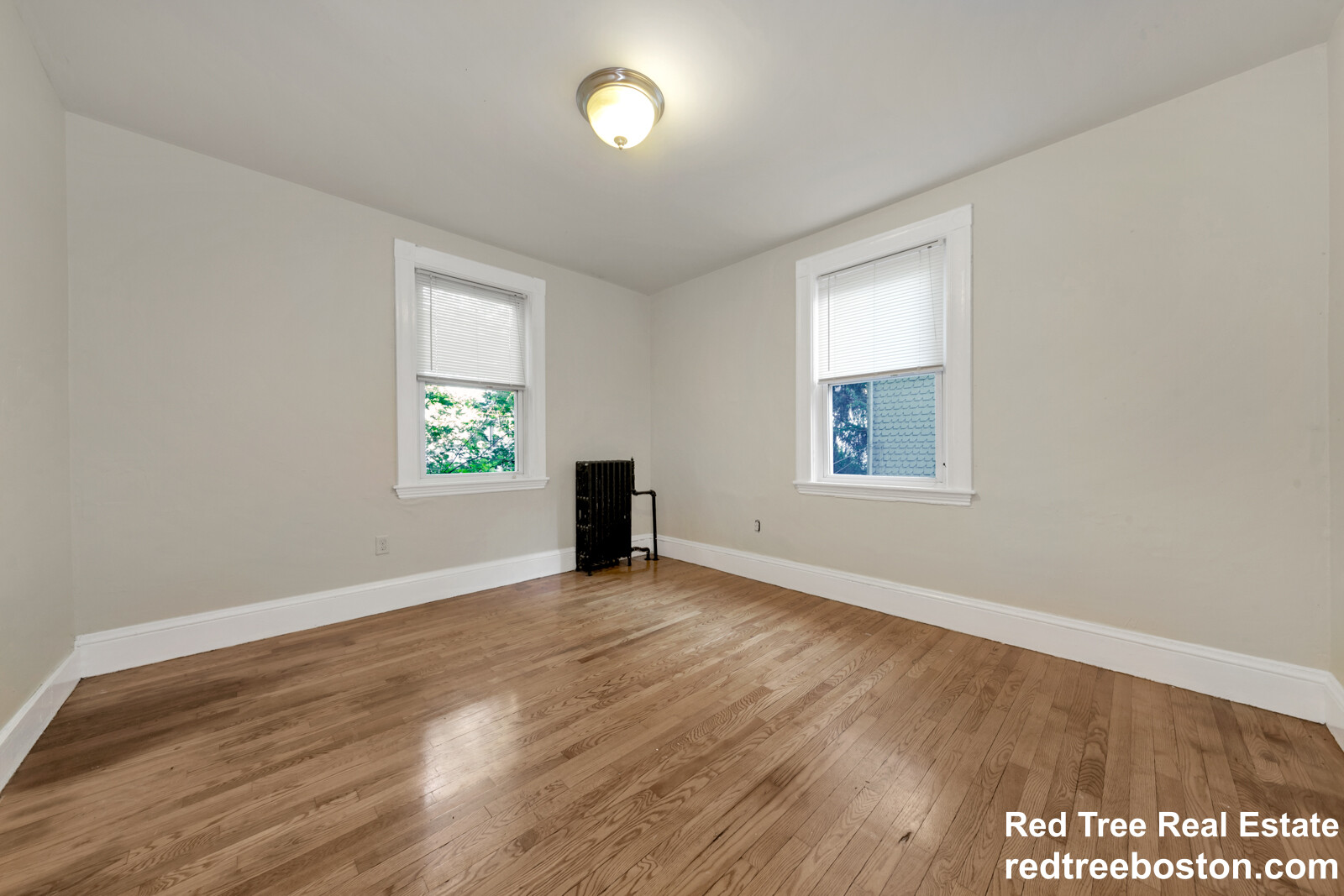 5 Murdock Ter, Brighton