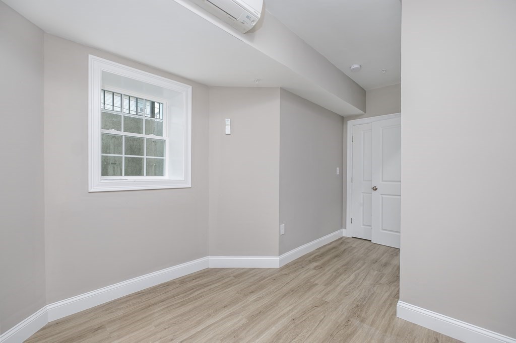 242 Mountain Ave, Revere