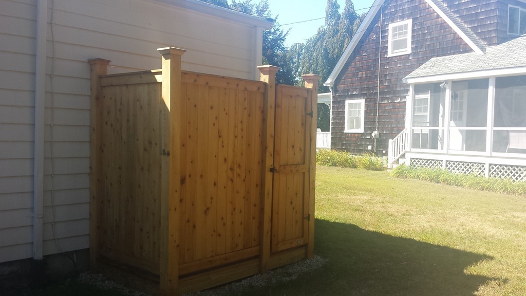 206 Cadmans Neck Rd, South Westport