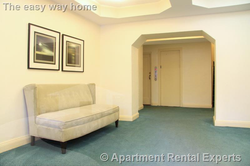 60 Brattle St, Harvard Square